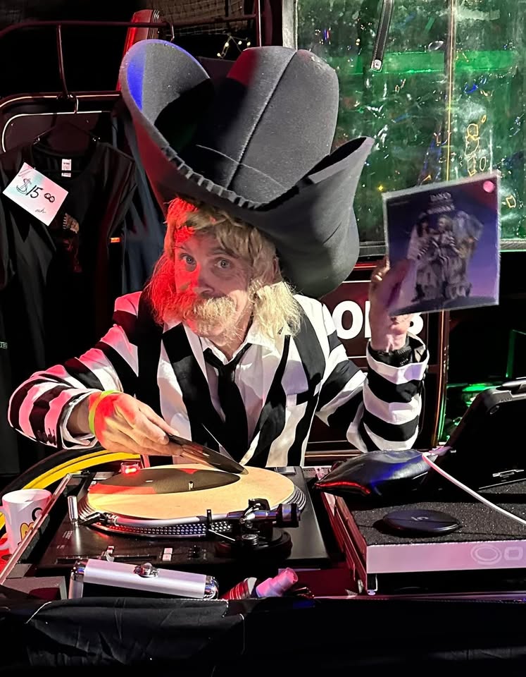 DJ MOUSTACHE FRIYAY VINYL PARTY!